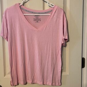 JOYSPUN Women's Light Pink V-Neck Tee